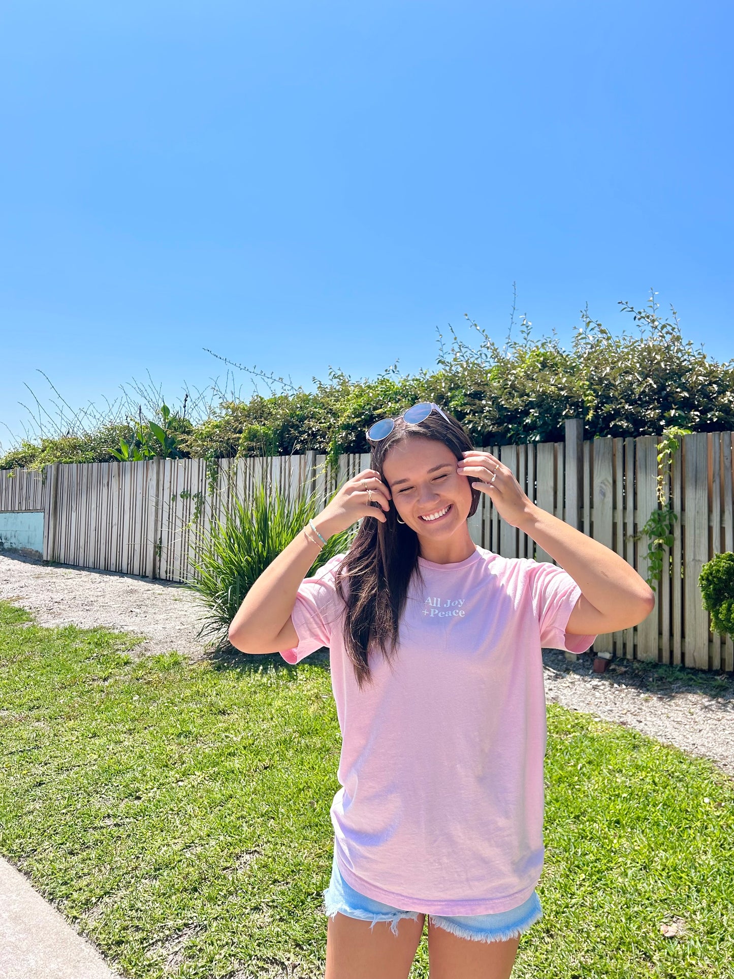 ALL JOY + PEACE TEE