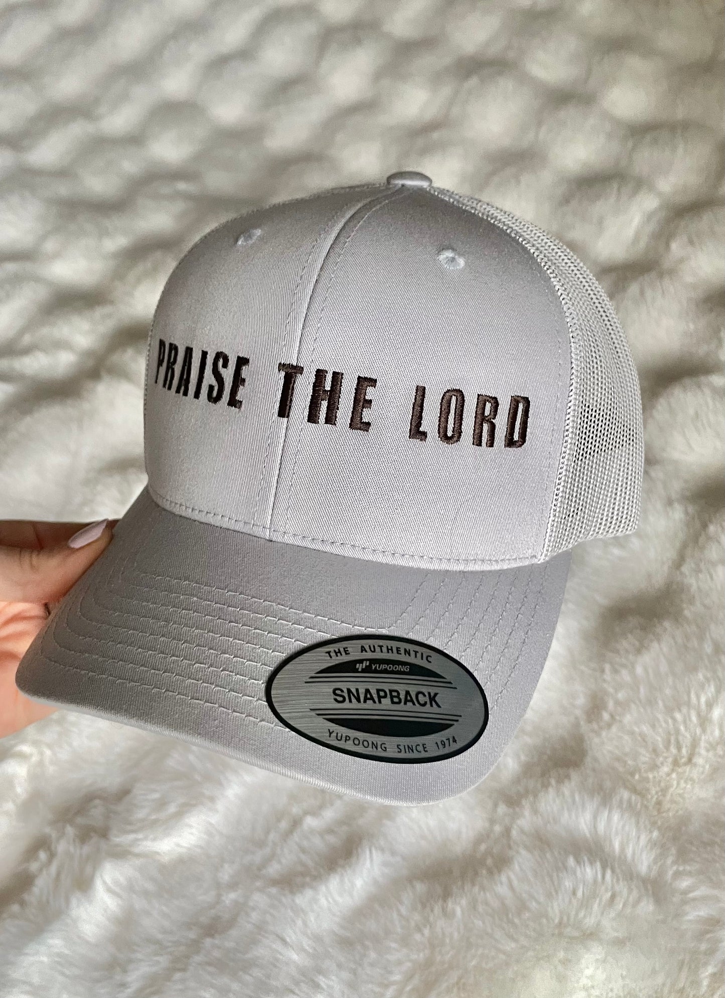 PRAISE THE LORD TRUCKER HAT