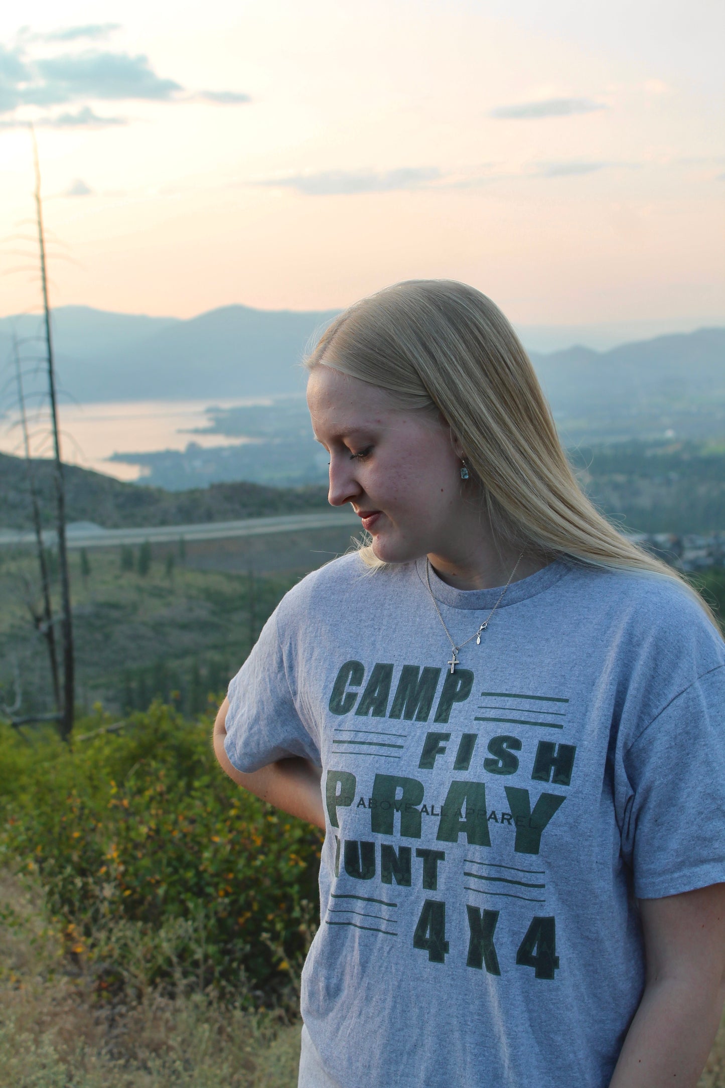 CAMP FISH PRAY HUNT 4X4 TEE