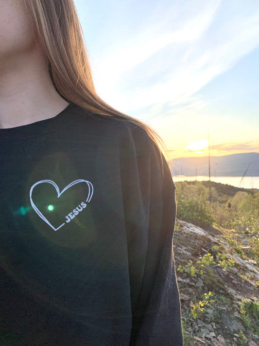 HE SATISFIES THE HEART CREWNECK